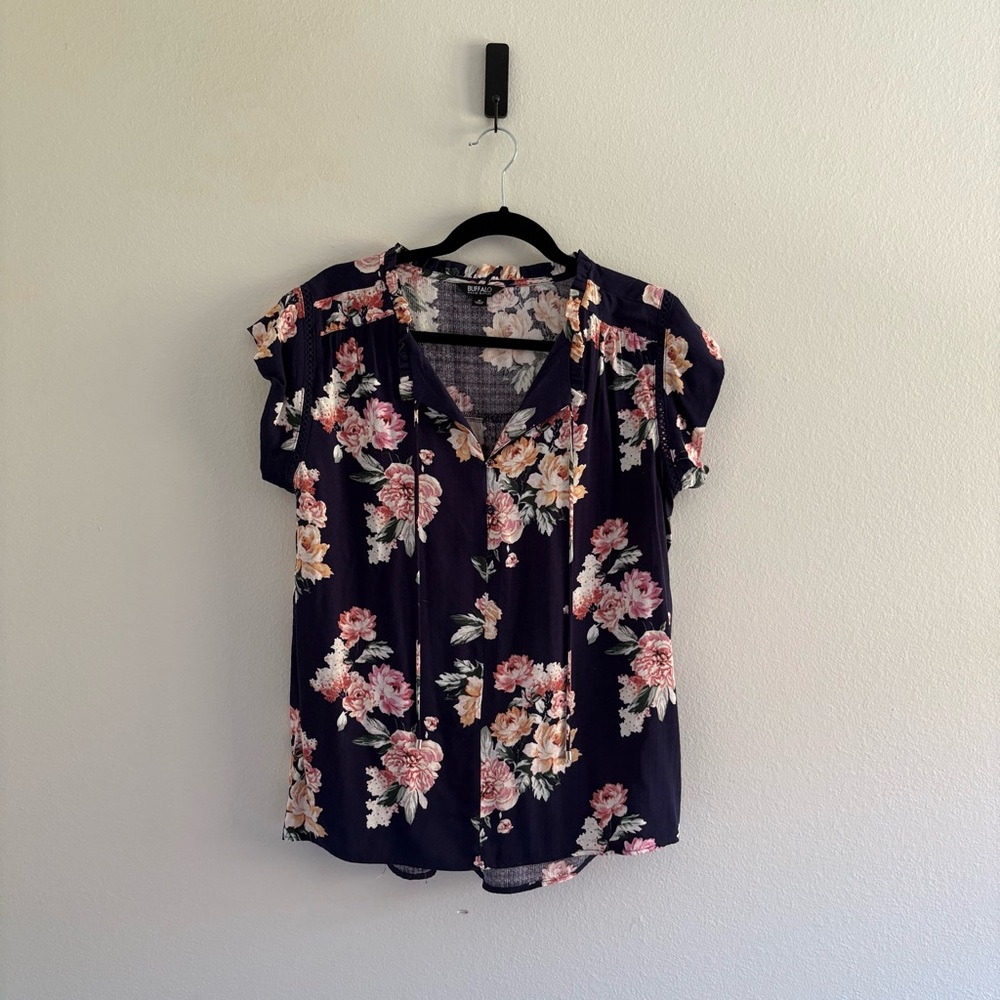 Buffalo David Bitton •‎ Floral Print Women's Top
